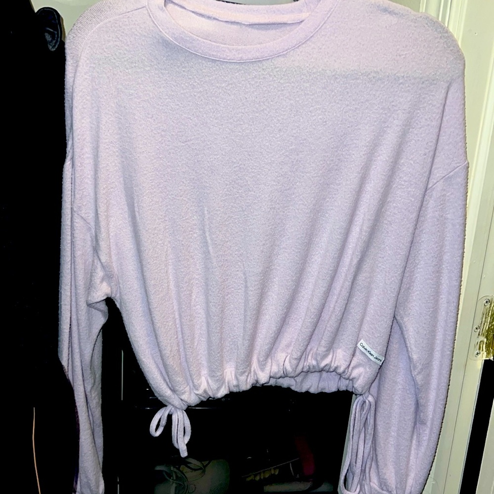 NWOT* Calvin Klein Long Sleeve pullover.